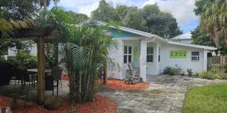 2302 HYDE Parkway Gallery 1