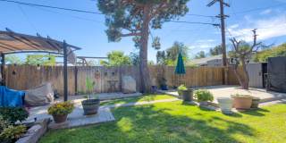 Charming 2BR Front House with Bonus Room & Private Yard Gallery 15