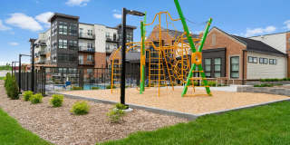 The Oasis at Twin Lakes Gallery 28