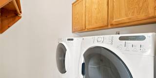 Charming 3 Bedroom Home with Washer & Dryer, Garage & Storage Shed Gallery 19