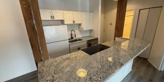 222 Williams Street E unit: Apt 402 Gallery 3