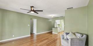 1047 Small Court Gallery 7
