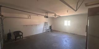 Move in Ready in  Hanford 3 bedroom, 1 bath with large yard! Gallery 18