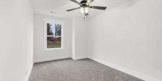 3 Bedroom 2 1/2 Bath Condo For Rent Near Downtown! Gallery 21