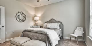 Pines at Glen Laurel Luxury Apartments Gallery 4