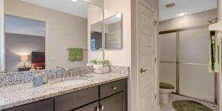 6Bds/7 Bths Massive Estate home overlooking a pond in an amenity-rich community Gallery 60