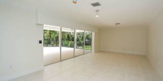 ** LUXURY PARK SHORE STUNNING FULLY REMODELED MODERN UNFURNISHED 3/2 PRIVATE LARGE PATIO HOME WITH PRIVATE PARK SHORE BEACH ACCESS ** NO HOA ** MOVE IN TODAY ** Gallery 36