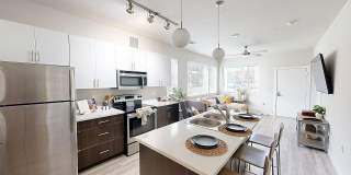 College Town Fayetteville - Student Housing Gallery 33