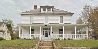 1208 Salisbury Avenue Gallery 1