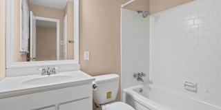 Three bedroom home close to USA with a garage Gallery 17