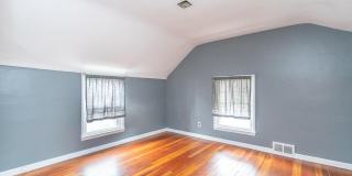 2158 Indiana Avenue Gallery 22