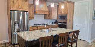 Beautiful Furnished 4 Bedroom home in Brio Gallery 11