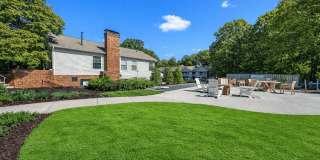 The Summit at Avent Ferry Gallery 9