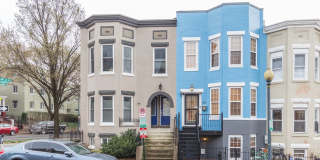 Stunning premium corner Townhome condo in the desirable Eckington neighborhood! Gallery 1
