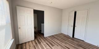 Beautifully Renovated 3 Bedroom 2.5 Bath Townhome with Garage! Pet Friendly! Gallery 29