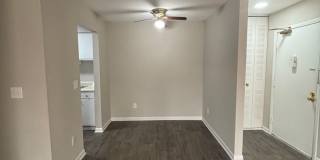 Spacious One Bedroom Available.  Close to University and Downtown Area. Gallery 5
