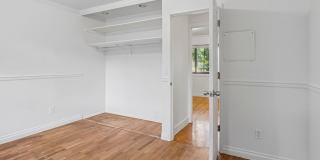 Bright Cozy Home w/ Deck & Yard Near Des Moines Marina Bright Cozy Home w/ Deck & Yard Near Des Moines Marina Gallery 7