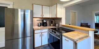 346 North Grand Street Gallery 5