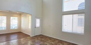 Spacious 4 Bed Home with Loft & 3-Car Garage Gallery 5