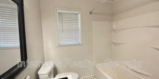 633 White St Gallery 22