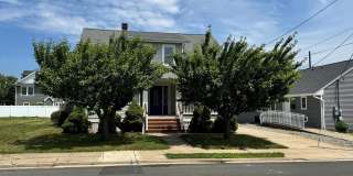 503 Forman Avenue Gallery 1