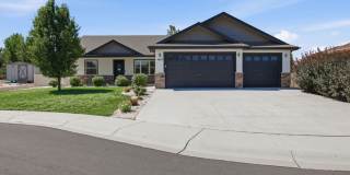 3 Bedroom Ranch in Windsor, Cul-de-Sac Gallery 1