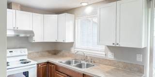 Catalina Apartments Gallery 10