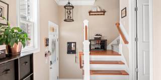 Beautiful 2 bedroom 2.5 bath Townhome in Carrboro Gallery 8