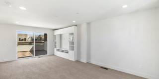 Gorgeous 4 Story Townhome Available in the Highly Desired 17 West Community! Gallery 33