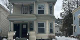 107 N Ten Broeck Street Gallery 1