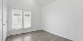 522 Kelton Avenue Gallery 33