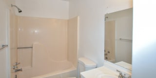 3BR/1.5BA Home – Great Norfolk Location! Gallery 27