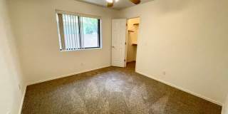 Cute 3 Bedroom Home in Center of Kingman! Gallery 18