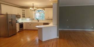 205 Berry Hill Gallery 7