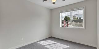 Perfectly Placed Condo In the Heart of Puyallup Gallery 17