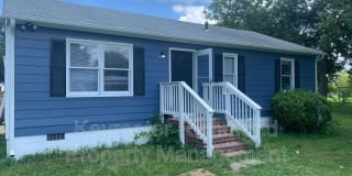 5121 Randall Avenue Gallery 1