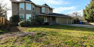 Spacious 4 Bedroom near Mountain View High! Spacious 4 Bedroom near Mountain View High! Gallery 1