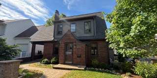 REDUCED Grandin Court Tudor with 3 Bedrooms and 2.5 Baths - EV Charging Station REDUCED Grandin Court Tudor with 3 Bedrooms and 2.5 Baths - EV Charging Station Gallery 3