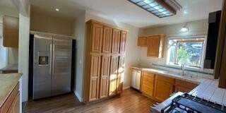 2521 Fairmount Avenue Gallery 10