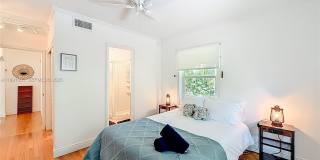 1419 NE 4th Ct Gallery 29