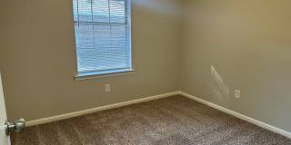 MOVE IN SPECIAL: $500 OFF 1ST MONTH'S RENT!** Gallery 10