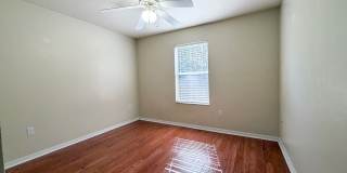 Pet Friendly 3/2 Home in Sorrento Available NOW! *Approved Aplication* Gallery 24