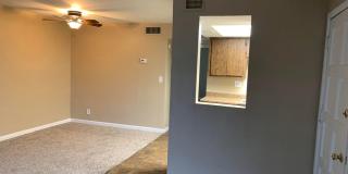 Nice 2 Bedroom in  Phoenix Gallery 11