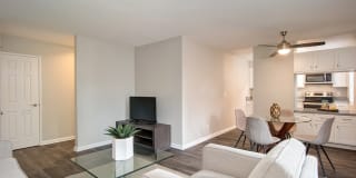St. Charles Oaks Apartments Gallery 29