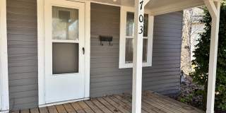 2-Bedroom, 1-Bathroom Duplex with central heat and air Gallery 1