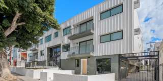 ST Living at 1422 Tamarind | Come Home to Elevated Comfort Gallery 25