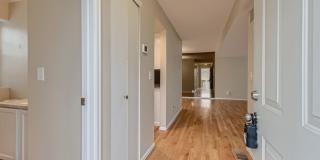 3 Bedroom 3 Bath in Littleton next to horseshoe park!! Gallery 4