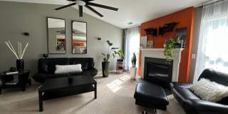 Room in 3 Bedroom Home at Sunburst Ln Gallery 9