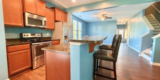Updated 3BR Townhome | Community Pool, Gym, Pickleball, & Tennis Courts | Easy RTP Access Gallery 9