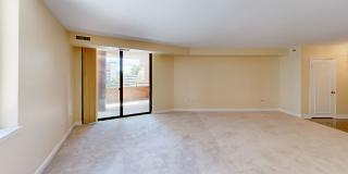 Nice One Bed + One Bath in Luxury Secure Doorman Bldg Gallery 9